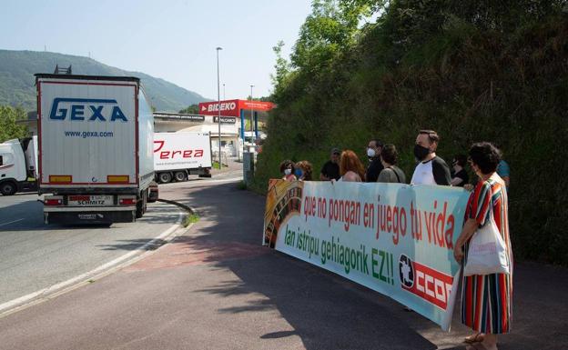LAB denuncia la muerte de un transportista en el polígono de Oiartzun