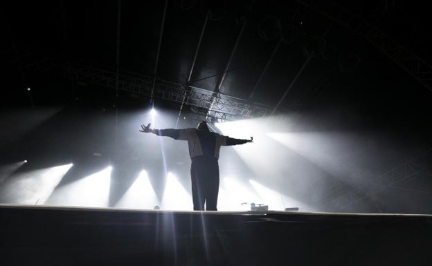 Reparaz se siente bien bajo el foco