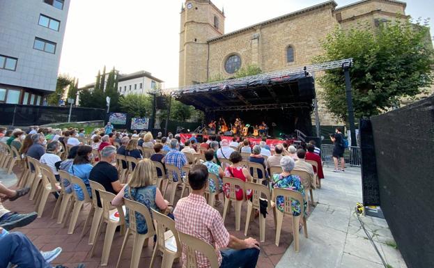 Bidasoa Folk arranca este viernes en Hendaia con los conciertos de Mitchel Etcheverry y O'Carolan