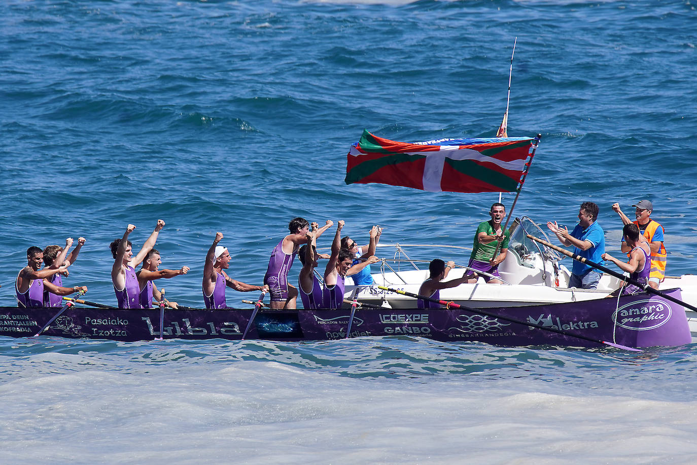 Bandera y playoff para San Pedro