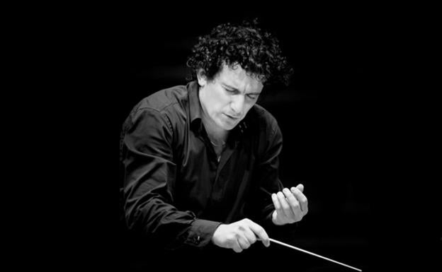 «A veces los directores creemos que vivimos en nuestra maleta»