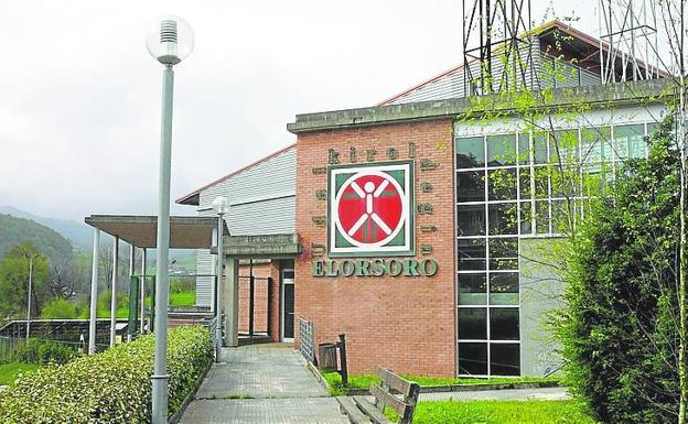 Berriro ere zabalik da Elorsoro kiroldegia