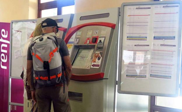 El abono gratuito de Renfe se puede adquirir desde este miércoles