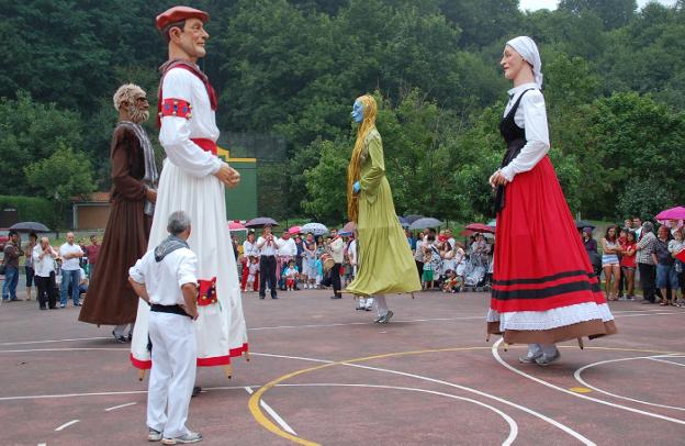 Legasa, Lekaroz y el barrio Agerra de Bera, celebran sus fiestas estos días