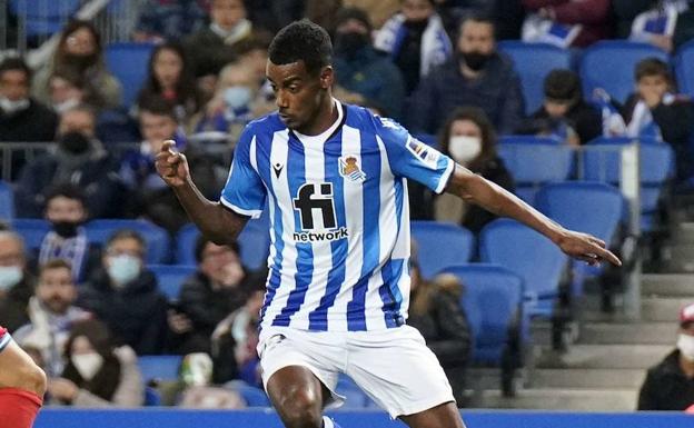 La afición de la Real Sociedad aprueba la venta de Isak al Newcastle