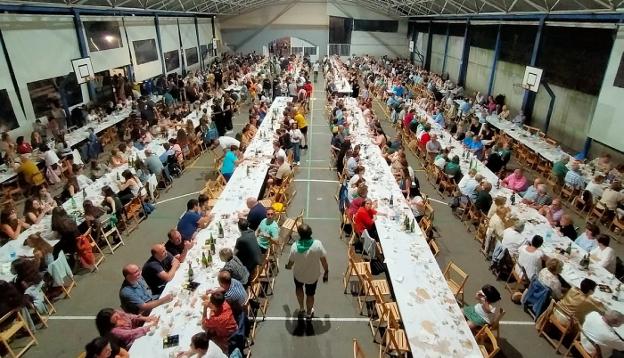 Bi urteren ondoren, gaur kuadrillak blusa jantzita aterako dira kalera