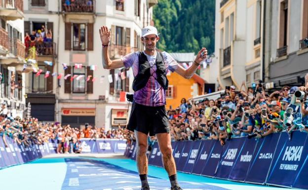 Kilian Jornet se vuelve a vestir de extraterrestre y conquista Mont Blanc en tiempo récord