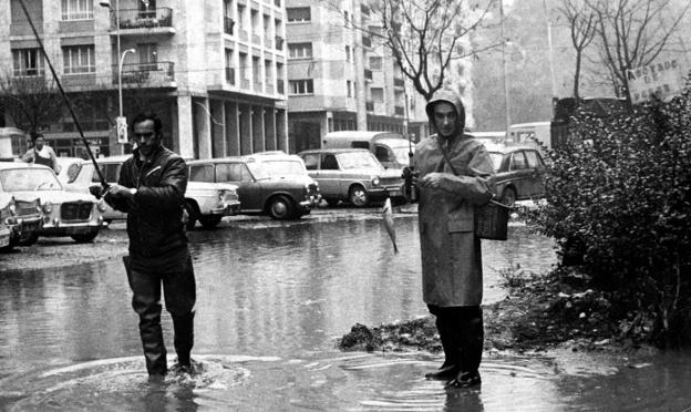 1947 | Llovía... pero no tanto