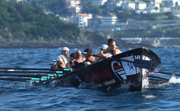 ¿Qué siete traineras acompañarán a la Donostiarra en las regatas de La Concha?