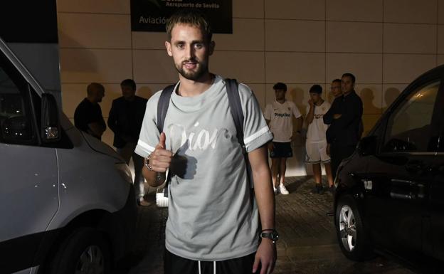 Adnan Januzaj supera el reconocimiento médico con el Sevilla