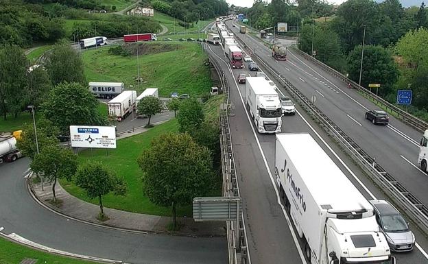 Retenciones de 3 kilómetros en el peaje de Biriatou