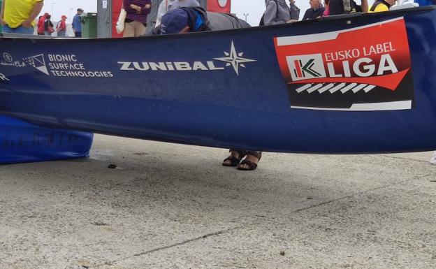 Donostiarra solicita una investigación por la utilización de la 'piel de tiburón'