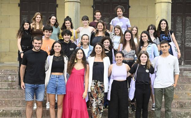 2022ko Urruzuno Literatura Lehiaketa sariak banatu dituzte