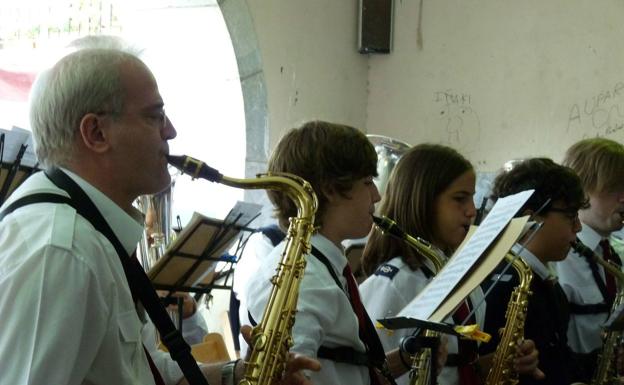 Ertxiña musika eskolako ordutegi banaketa astelehenean