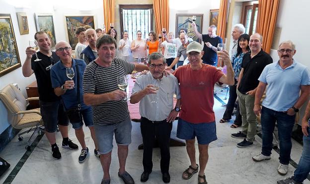 Emotiva despedida a Estanis Karrere