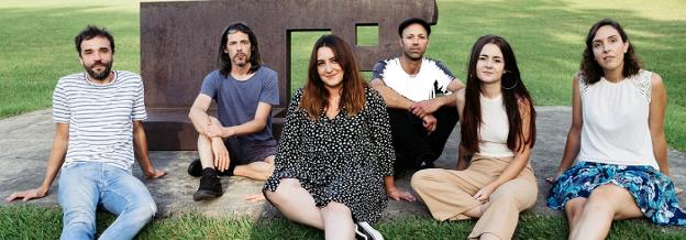 Iker Lauroba & Beste Urtaroak taldearen kontzerturako sarrerak salgai daude online