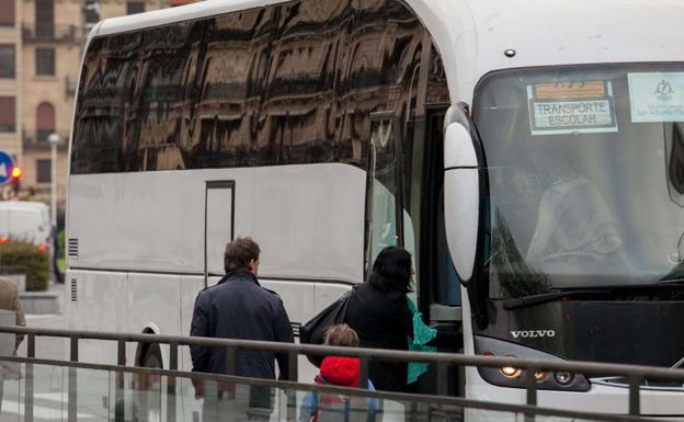 La falta de acuerdo en las tarifas del transporte amenaza el inicio de curso