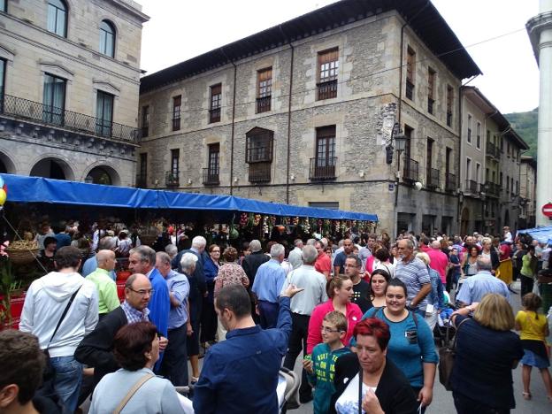 Nuevos emplazamientos y mismos ingredientes para la feria de mañana