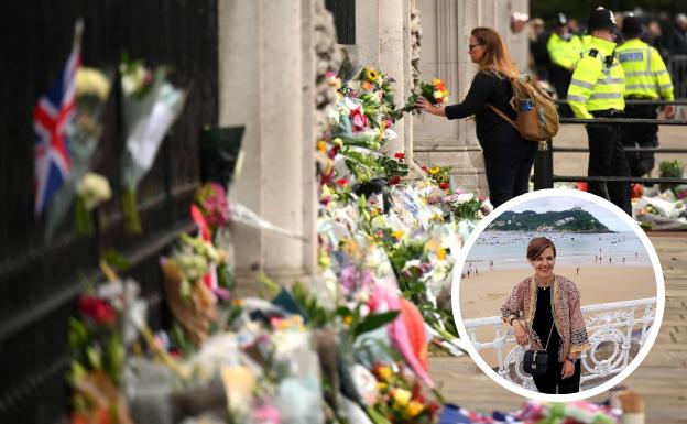 «En Buckingham hay miles de personas llorando y llevando flores, jamás había visto algo parecido»