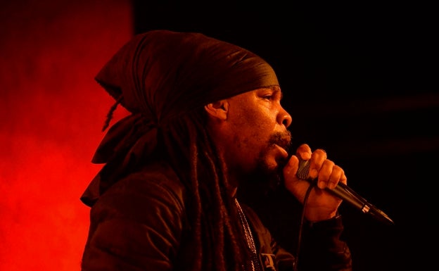 El artista jamaicano Turbulence sustituye en el festival de Expogrow a su compatriota Anthony B