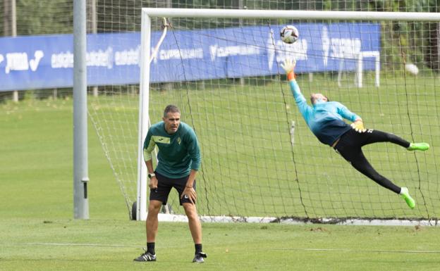 Desafío al anochecer entre dos grandes favoritos en Ipurua