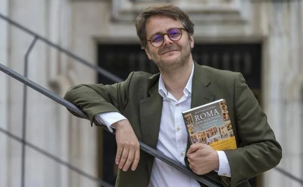 Juan Claudio de Ramón presenta 'Roma desordenada: la ciudad y lo demás' en la librería Lagun