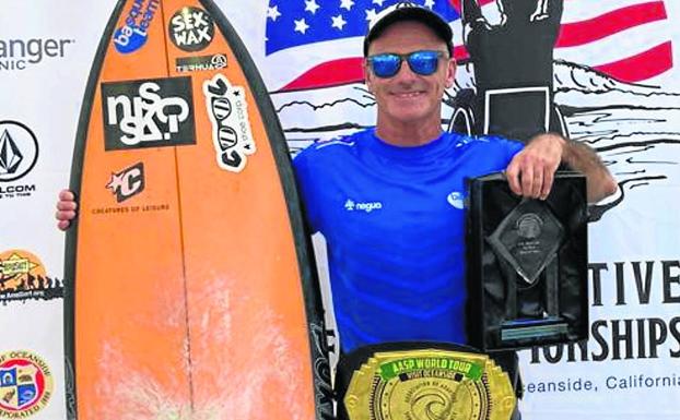 Aitor Francesena hace historia en las playas de California
