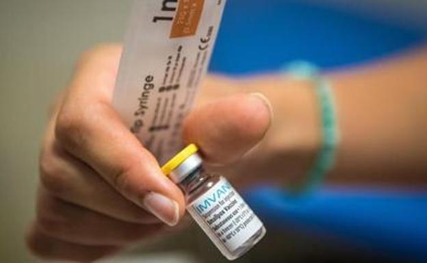 Euskadi intensifica la vacunación contra la viruela del mono tras recibir 158 dosis