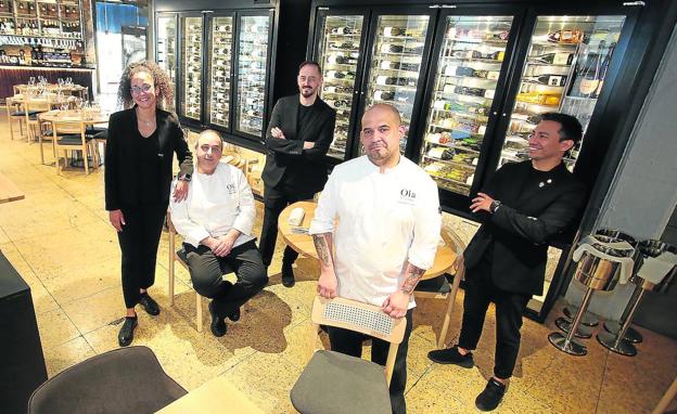 La Bodega de Ola (Bilbao), el templo del pimple y el papeo de Berasategui