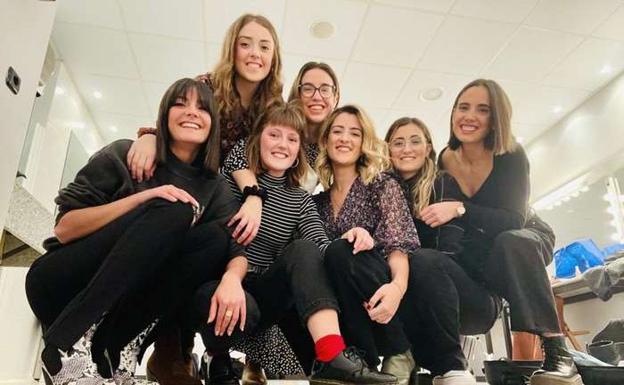 Aurreneko diskoa plazaratu du Neomak taldeak