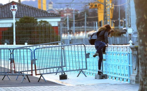 Irun y Hendaia insisten en que Francia debe reabrir el paso por el puente Avenida