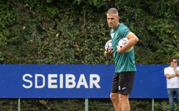 Los jugadores del Eibar, «con ganas de resarcirse» tras la derrota de Andorra