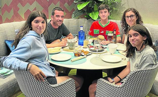 Solo el 5% de los guipuzcoanos pone el apellido materno a los niños