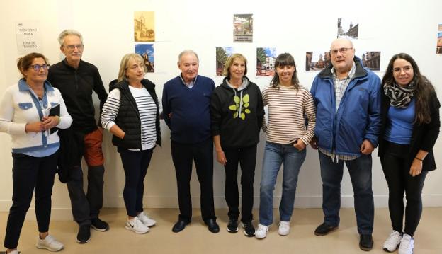 Una exposición de fotos de Zumarraga abrió la Semana de las Personas Mayores