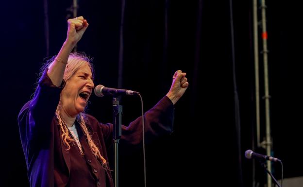 Patti Smith, la madrina del punk, actúa este miércoles en el Kursaal