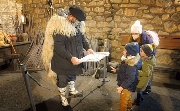 Mari Domingi acompañará por primera vez a Olentzero en Mirandaola