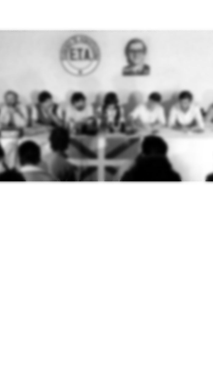 Lo que cuenta una capucha de la derrota de ETA