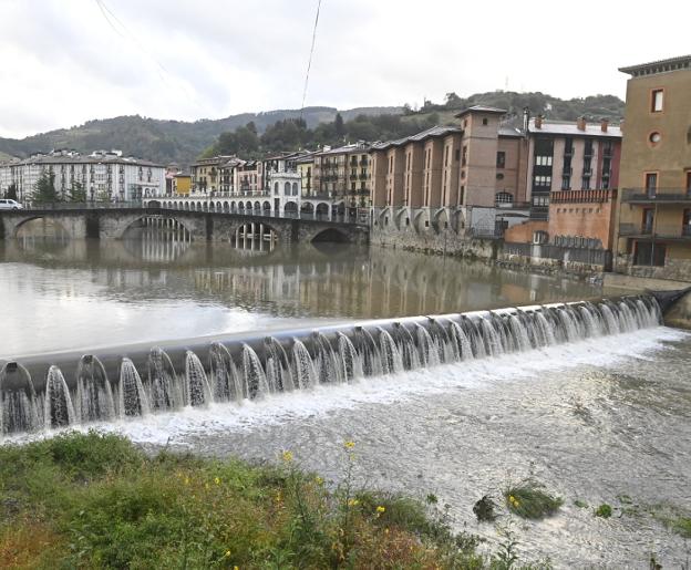 Tolosa pone en marcha la presa y el Oria vuelve a contar con suficiente agua