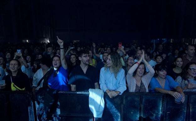 Casi 2.000 personas acudieron a Irun Zuzenean entre los dos días