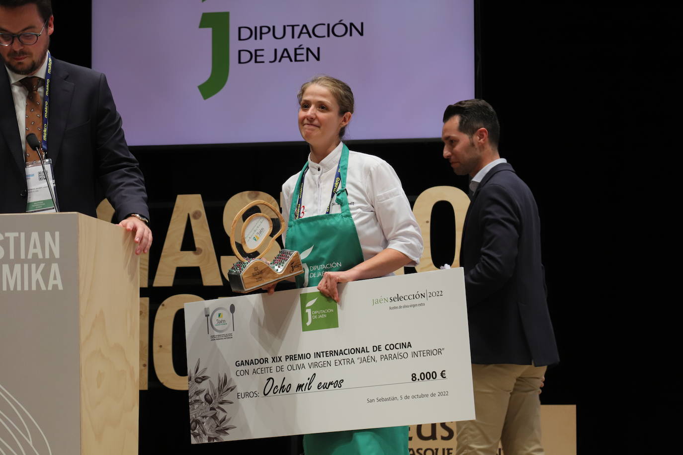 La chef Diana Díaz gana el concurso de cocina con aceite de oliva virgen extra