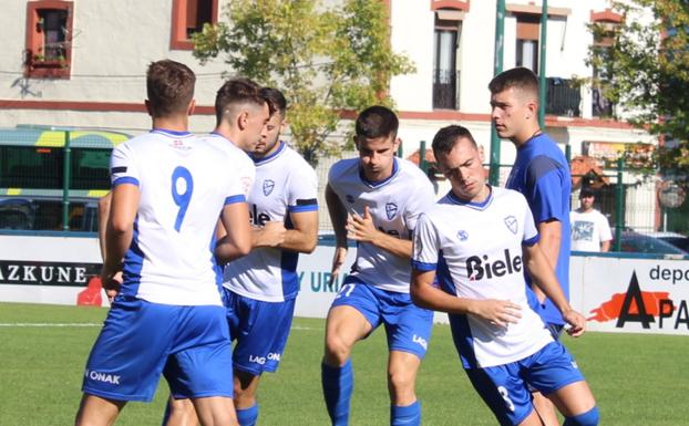 El Lagun Onak acude a Ondarroa mañana con la intención de salir de la zaga