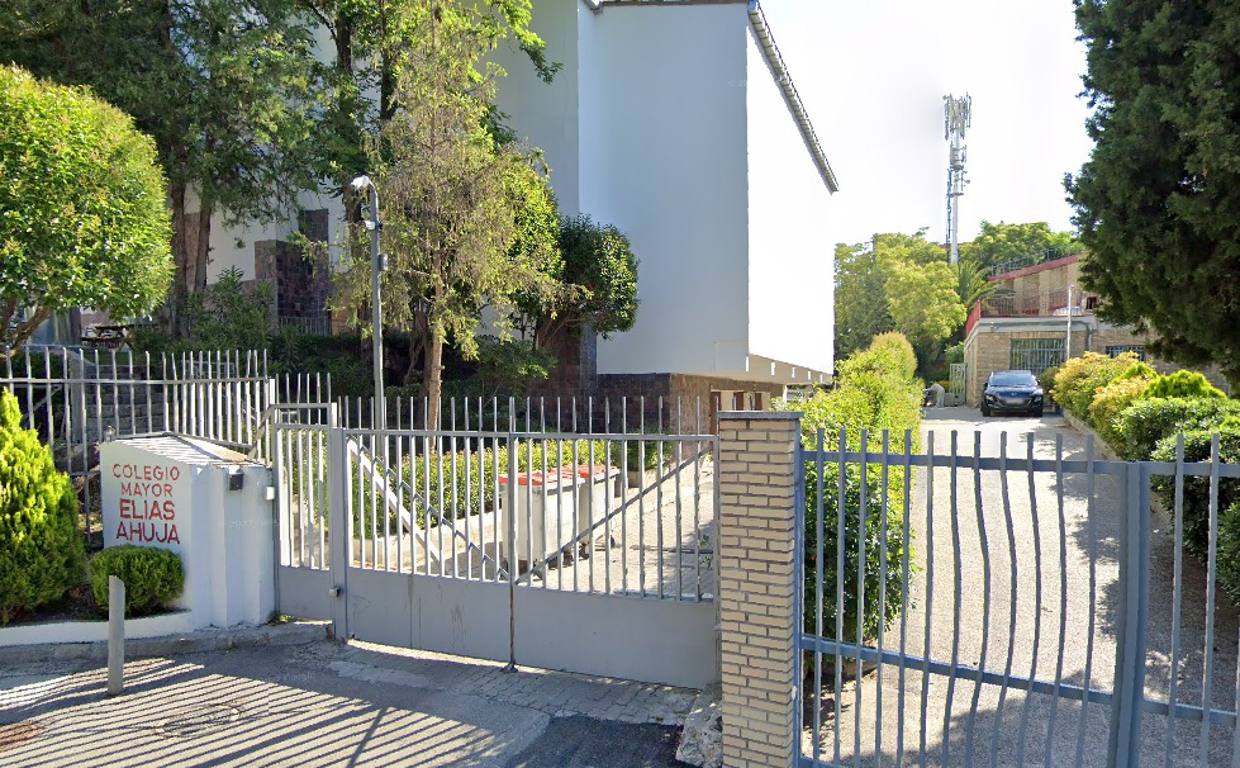 Los residentes del colegio mayor Elías Ahúja piden disculpas: «Fue una broma de mal gusto, que se fue de las manos»