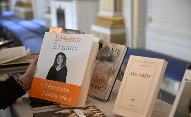 El 'efecto Nobel' agota los títulos de Annie Ernaux en librerías y bibliotecas de Gipuzkoa