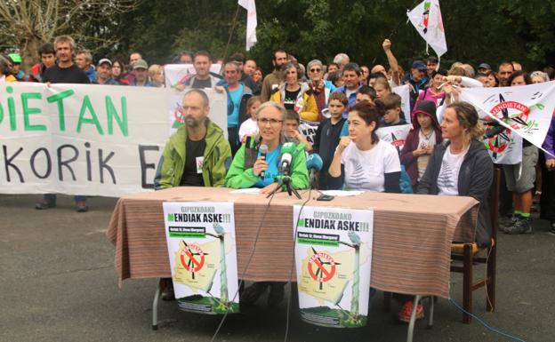 Marchas montañeras hasta Bergara contra los molinos