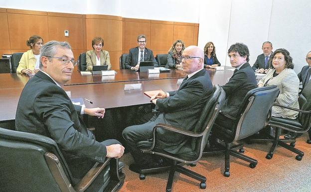 Euskadi mantendrá su política de modulación del IRPF con otro ajuste del 2% en 2023