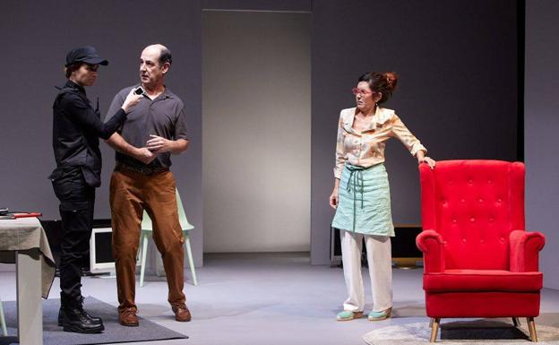 'Redada familiar', comedia salvaje de Vaivén en el Principal sobre el acoso a la privacidad