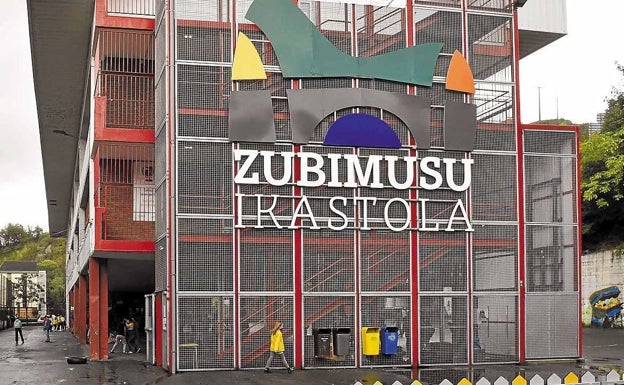 Bildarratz: «A la ikastola Zubimusu se le ha aplicado lo que la propia ley dice, ni más ni menos»