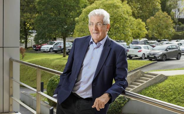 Pedro Miguel Etxenike: «El DIPC crea una atmósfera donde la creatividad pueda florecer»