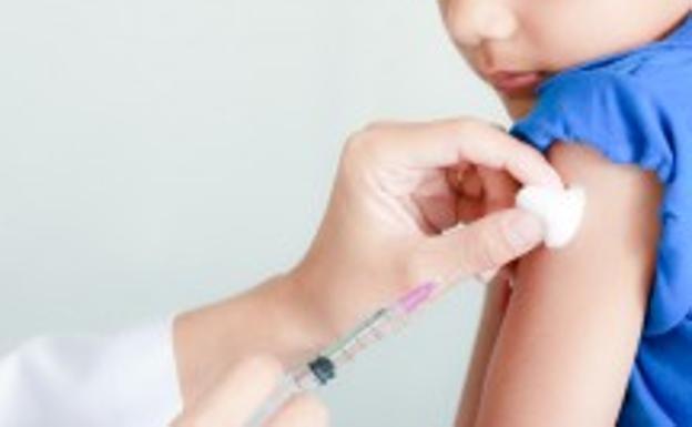 Pediatras de Atención Primaria reclaman la vacunación universal contra la gripe en niños