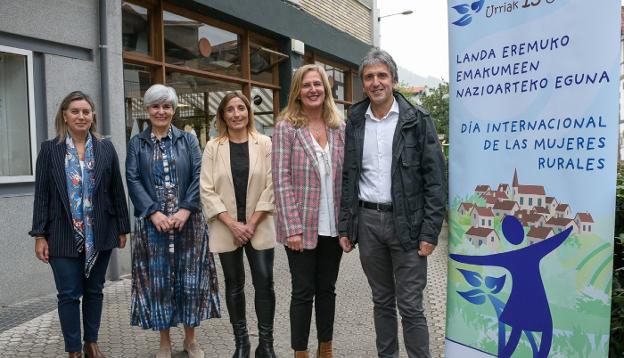 Conmemoración y homenaje a las mujeres rurales, con un acto especial en el Gurea